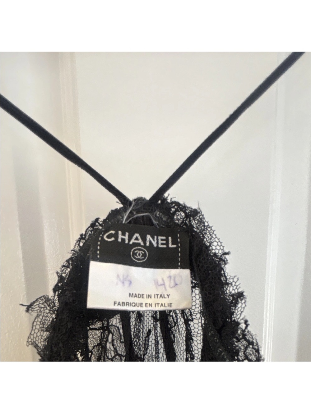 Chanel black lace cami floral top F/W 2004 Size 38 - Picture 5 of 7